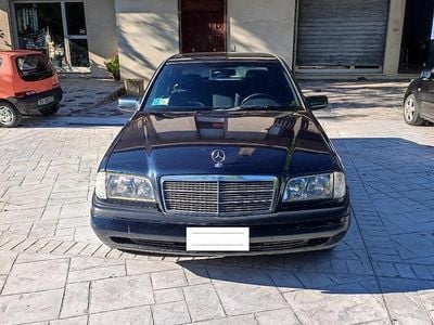Mercedes C200