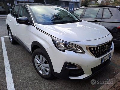 Usata Peugeot 3008 Business-Line 131 CV (96 kW) 2020 Bianco SUV