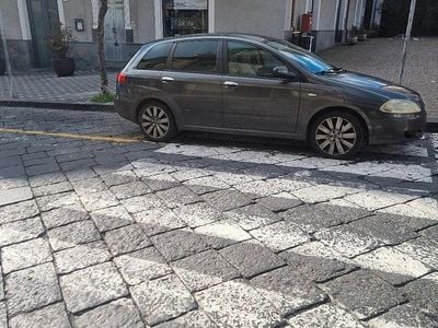 Usata Fiat Croma 150 CV (110 kW) 2006 Grigio Station wagon