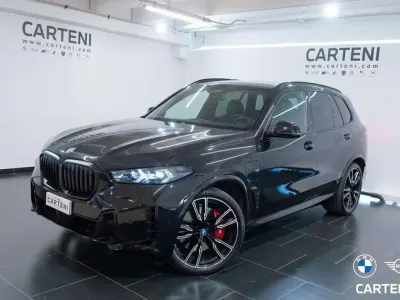 Usata BMW X5 M Sport 489 CV (359 kW) 2024 Black sapphire metallizzato SUV