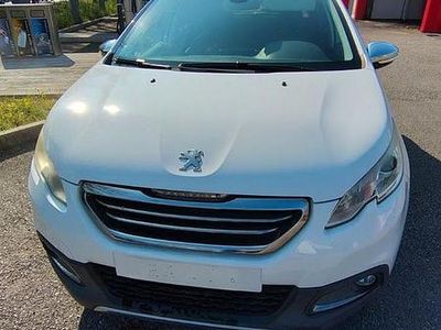 Usata Peugeot 2008 Allure 99 CV (72 kW) 2015 Bianco SUV