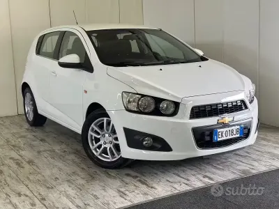 Usata Chevrolet Aveo LTZ 86 CV (63 kW) 2011 Bianco Berlina