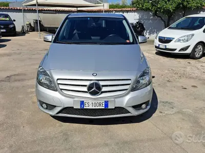 Usata Mercedes B180
