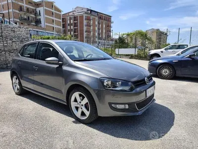 Usata VW Polo Highline 90 CV (66 kW) 2011 Grigio Utilitaria