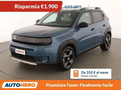 Usata Fiat Grande Panda La Prima 101 CV (74 kW) 2025 Blu/azzurro Utilitaria
