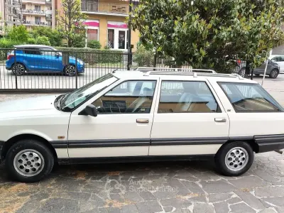 Usata Renault 21 88 CV (64 kW) 1988 Bianco Station wagon