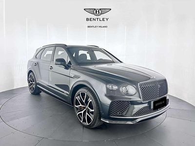 Nuova Bentley Bentayga 549 CV (403 kW) 2026 Grigio SUV