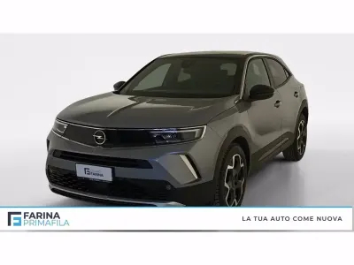 Usata Opel Mokka Ultimate 110 CV (80 kW) 2022 Grigio chiaro/tetto nero SUV