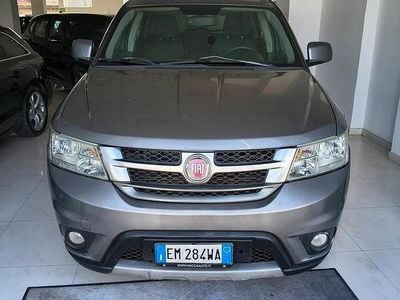 Usata Fiat Freemont Lounge 170 CV (125 kW) 2012 Grigio SUV