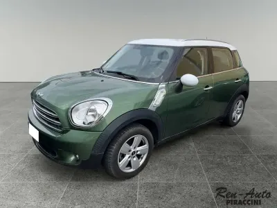 Usata Mini Cooper D Countryman Business 111 CV (81 kW) 2016 Verde SUV