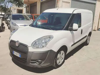 Usata Fiat Doblò Active 84 CV (61 kW) 2012 Bianco Monovolume