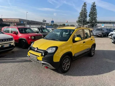 Usata Fiat Panda Cross Cross 80 CV (58 kW) 2015 Giallo Utilitaria