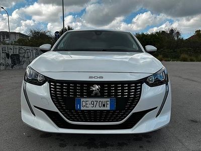 Usata Peugeot 208 Allure 75 CV (55 kW) 2021 Bianco Utilitaria