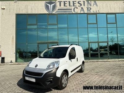 Begagnad Fiat Fiorino 77 HK (56 kW) 2020 Vit Minibuss