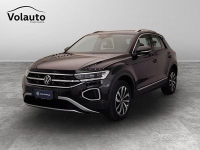 Usata VW T-Roc Style 110 CV (80 kW) 2023 Nero SUV