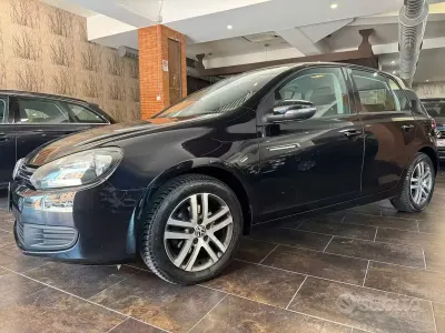 Usata VW Golf VI Comfortline 102 CV (75 kW) 2009 Nero Utilitaria