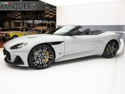 Usata Aston Martin DBS 725 CV (533 kW) 2023 Grigio pastello Coupé