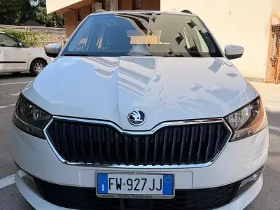 Usata Skoda Fabia 75 CV (55 kW) 2019 Bianco Utilitaria