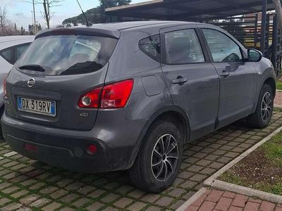 Usado Nissan Qashqai Visia 110 CV (80 kW) 2009 Gris SUV