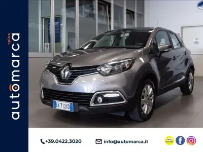 Usata Renault Captur 90 CV (66 kW) 2014 Grigio metallizzato SUV