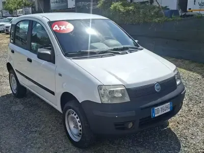 Usata Fiat Panda 4x4 69 CV (50 kW) 2006 Bianco Utilitaria