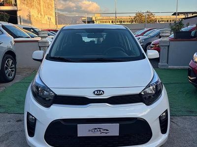 Usata Kia Picanto X-Line 66 CV (48 kW) 2019 Bianco Utilitaria