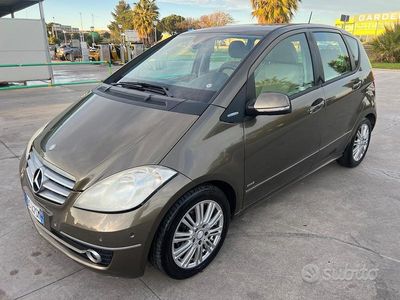 Usata Mercedes A160 Avantgarde 81 CV (59 kW) 2010 Marrone Berlina