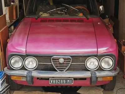 Usata Alfa Romeo Giulia Super 88 CV (64 kW) 1975 Lilla Berlina