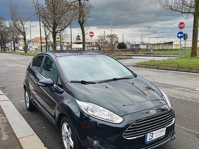 Usata Ford Fiesta Titanium 97 CV (71 kW) 2013 Nero Utilitaria