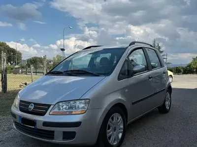 Usata Fiat Idea Emotion 69 CV (50 kW) 2006 Grigio Monovolume