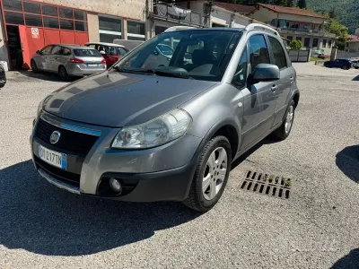 Begagnad Fiat Sedici Emotion 107 HK (78 kW) 2009 Grå SUV