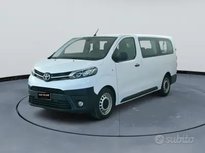 Usata Toyota Proace Comfort 144 CV (105 kW) 2022 Bianco Monovolume