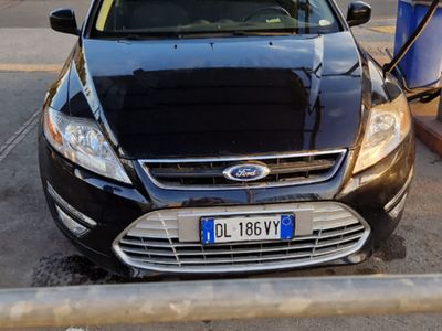 usata Ford Mondeo nera 1.8 125 cv