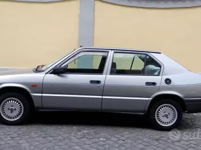 Usata Alfa Romeo 33 86 CV (63 kW) 1989 Grigio Berlina