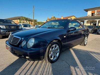 Usata Mercedes CLK200 Elegance 192 CV (141 kW) 1999 Blu Cabrio