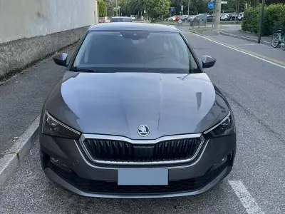 Usata Skoda Scala Style 110 CV (80 kW) 2023 Grigio Utilitaria