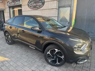 Usado Citroën C4 Feel 131 HP (96 kW) 2021 Cinzento Sedan