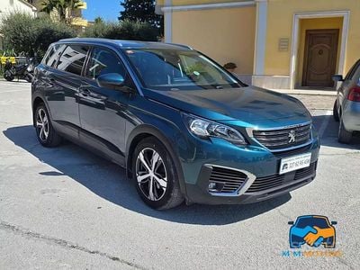Usata Peugeot 5008 Active 130 CV (95 kW) 2019 Verde SUV