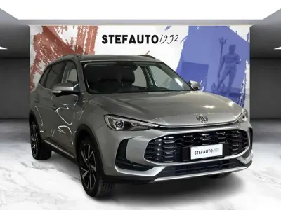 Usata MG ZS Luxury 102 CV (75 kW) 2025 Argento SUV
