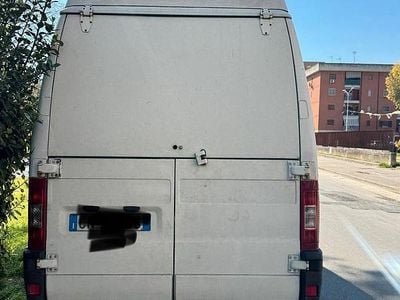 Usata Fiat Ducato 75 CV (55 kW) 2004 Bianco Furgone