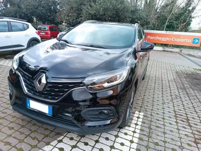 Second-hand Renault Kadjar 140 CP (102 kW) 2020 Negru SUV