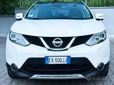 Usata Nissan Qashqai Tekna 110 CV (80 kW) 2014 Bianco SUV