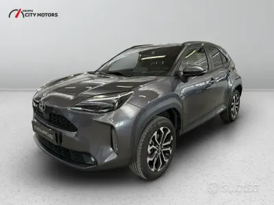 Usata Toyota Yaris Cross Trend 116 CV (85 kW) 2023 Grigio SUV