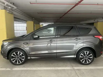 Usata Ford Kuga ST-Line 120 CV (88 kW) 2019 Grigio SUV