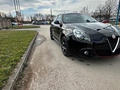 Usata Alfa Romeo Giulietta 120 CV (88 kW) 2018 Nero Utilitaria