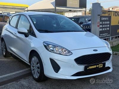 Usata Ford Fiesta 85 CV (62 kW) 2018 Grigio Utilitaria