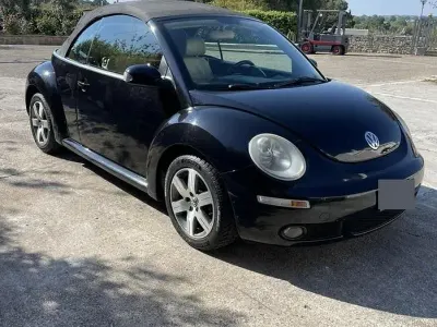 Usata VW New Beetle 105 CV (77 kW) 2007 Nero Utilitaria
