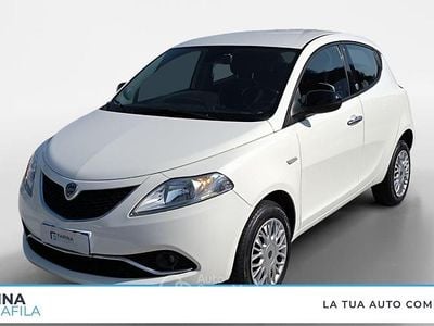 Usata Lancia Ypsilon Gold 86 CV (63 kW) 2017 Bianco Utilitaria