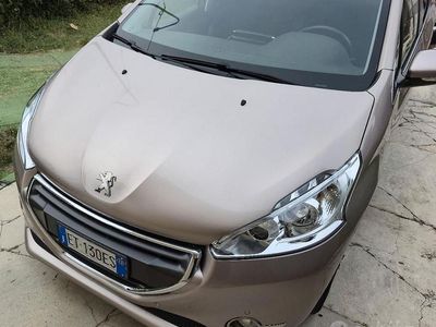 Usata Peugeot 208 Allure 82 CV (60 kW) 2013 Utilitaria
