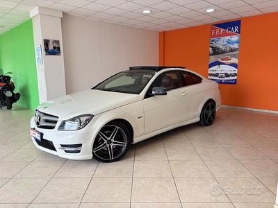 Usata Mercedes C250 AMG 203 CV (149 kW) 2012 Bianco Coupé